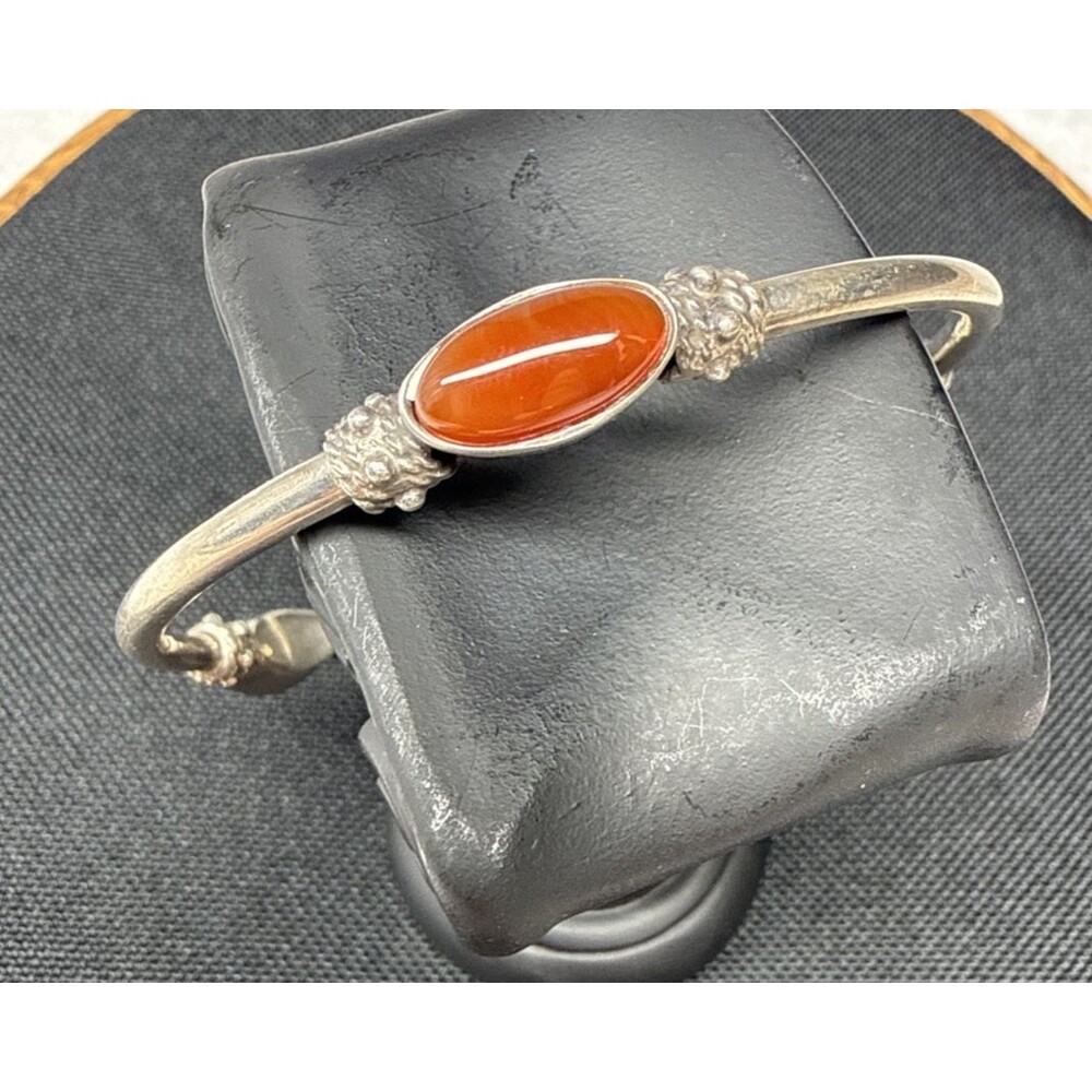 FAS 925 Sterling Silver Carnelian Station Bangle Bracelet Designer Oval